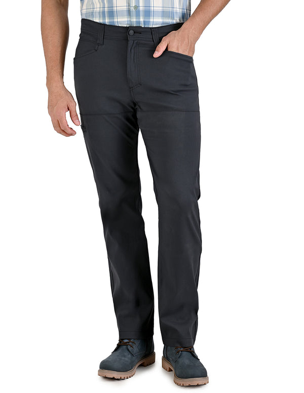 Pantalon textil en color negro repelente al agua, marca Wrangler para caballero.