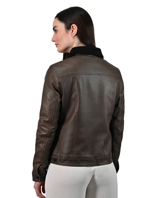 Chamarra Lee Café De Piel Sintética Con Borrega Para Mujer.