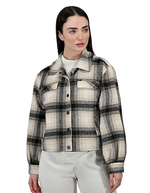 Shacket LEE para Mujer: Estilo y Comodidad en una Sola Prenda