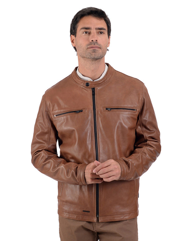 Chamarra de piel en color Café, marca PERRY ELLIS para Caballero.