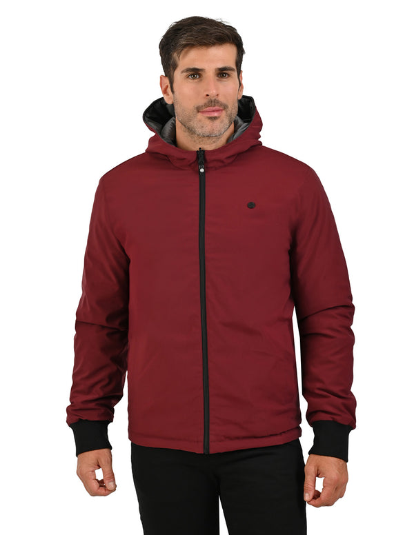 Chamarra PORTFOLIO para caballero doble vista en tono vino.