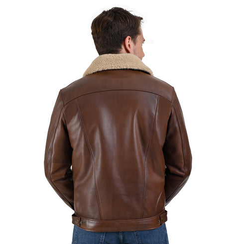 Chamarra Wrangler para Caballero de Piel Genuina con Cuello de Borrega Desmontable.