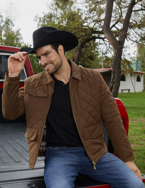 Chamarra WRANGLER para caballero en color Cafè Oscuro.