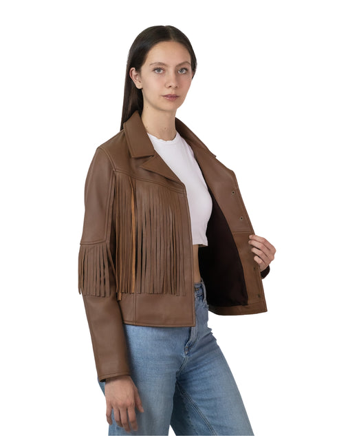 Chamarra de Piel para dama en color café marca Wrangler.